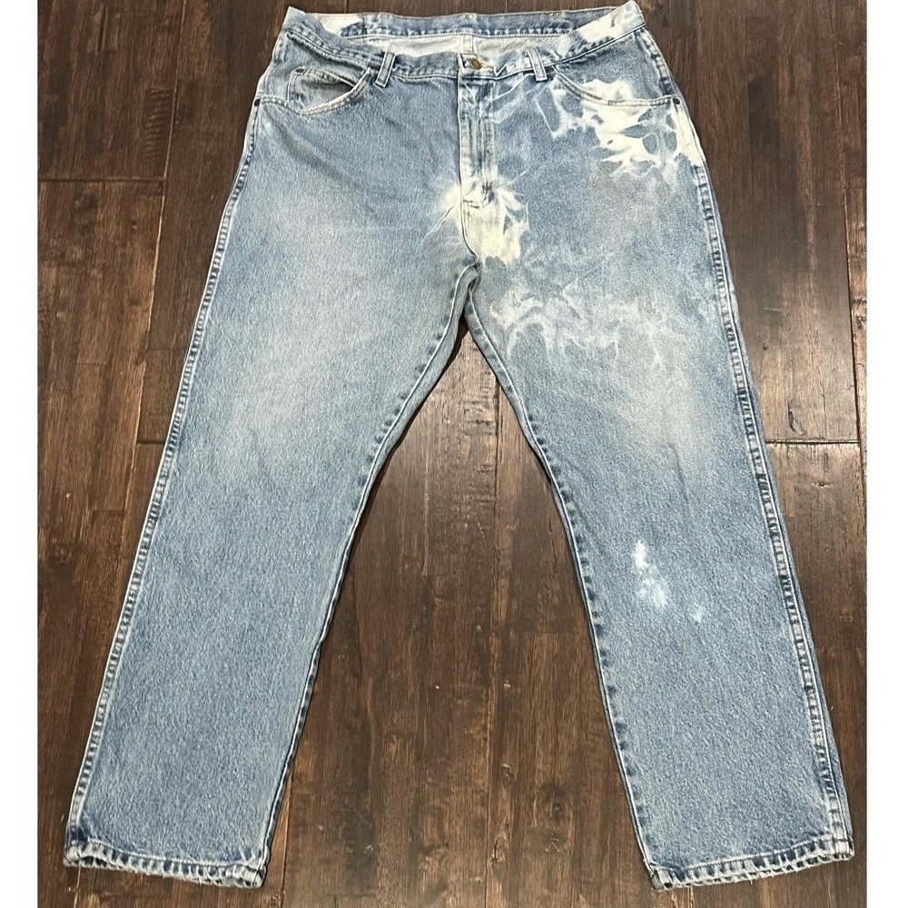 Wrangler Jeans Bleach Dye Blue Wash Men 38x30 Fits 36x29 Straight Leg Distressed